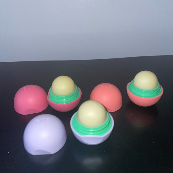 EOS Lip Balms - Picture 1 of 3